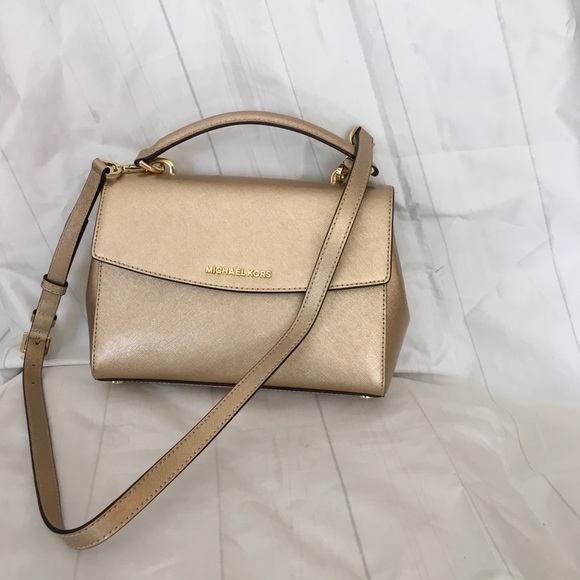 Michael Kors Small Satchel - Picture 2 of 7